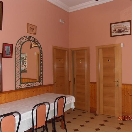 Hostal Restaurante Las Rejas อาร์ชิโดนา ภายนอก รูปภาพ